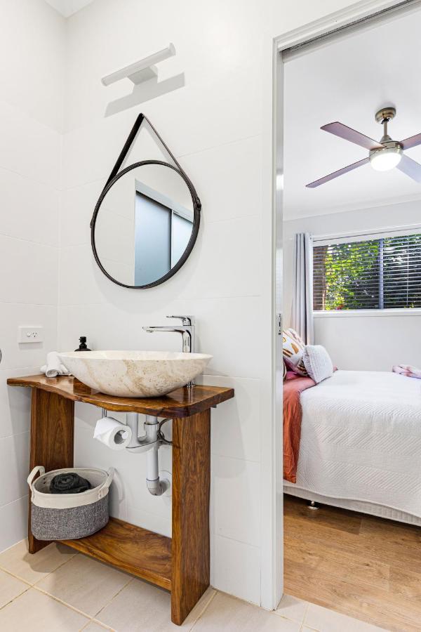 Maleny Lake Cottages Экстерьер фото